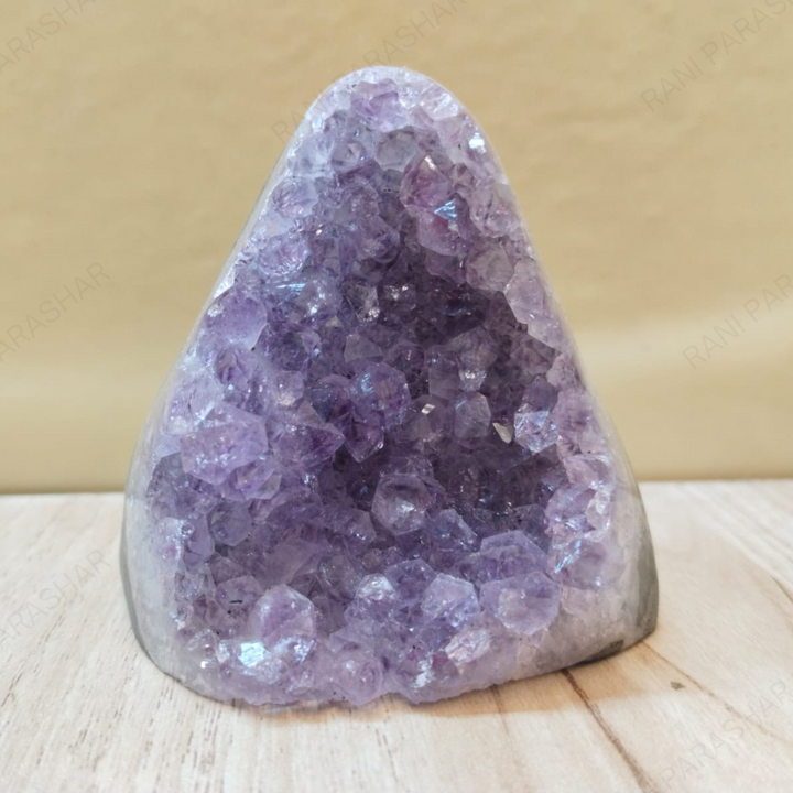 Amethyst Geode – A Natural Source of Calm & Positive Energy